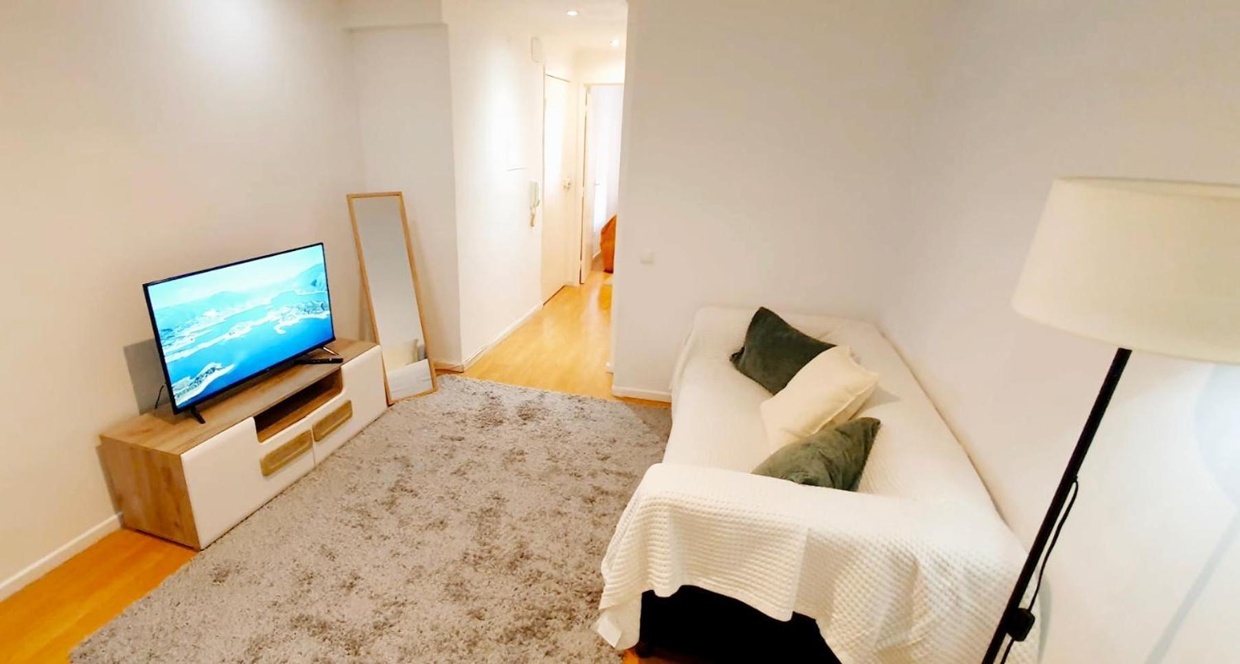 Apartment In Bairro Alto! *